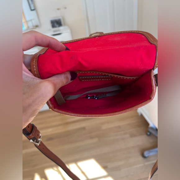 Genuine Leather Dooney and Burke Crocodile Crossbody - Picture 6 of 6